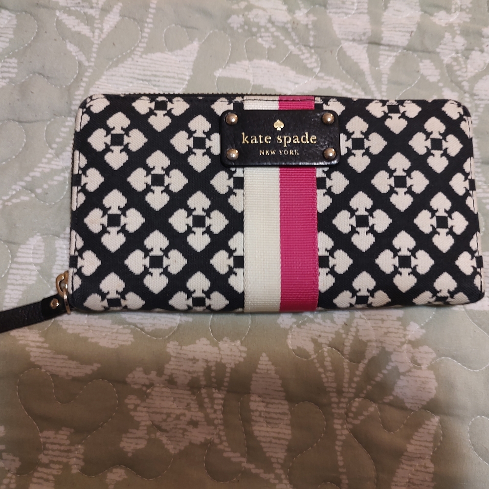 Kate Spade Black and White Wallet